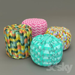 Other soft seating - 4 Poufs 