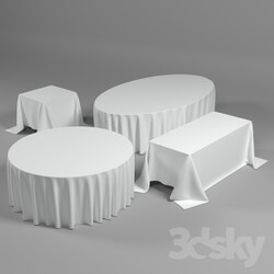 Table - Tablecloths on the floor. 4 forms. 