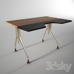 Table - Herman Miller 