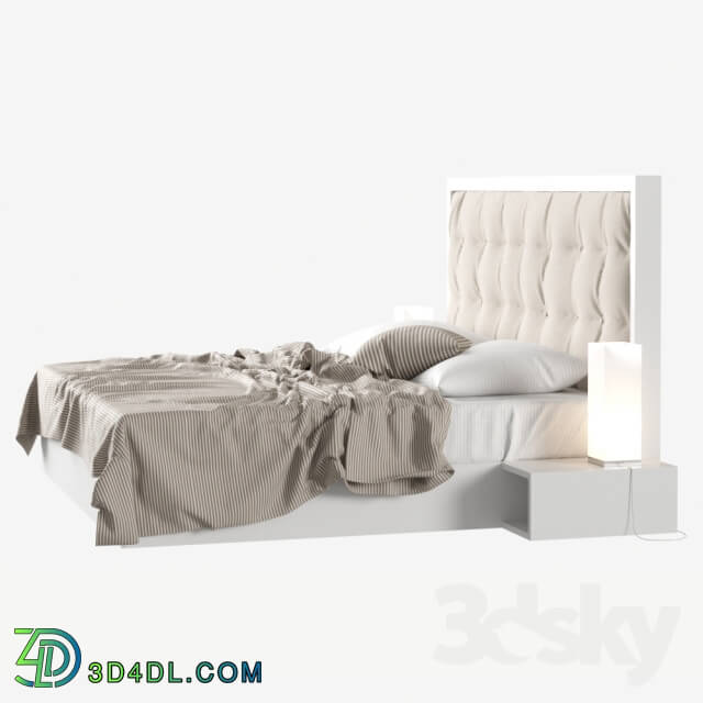 Bed - Bed with linens
