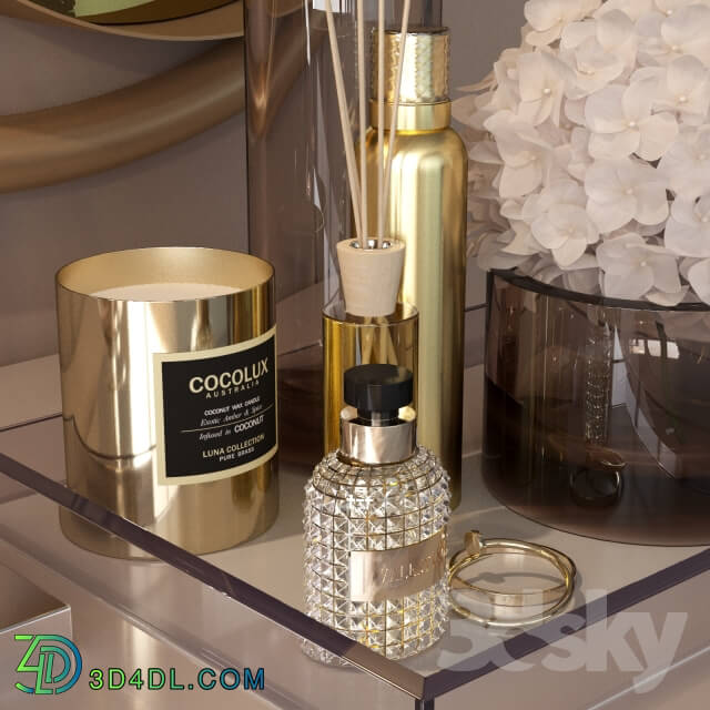 Decorative set - Decorative set in gold for the dressing table