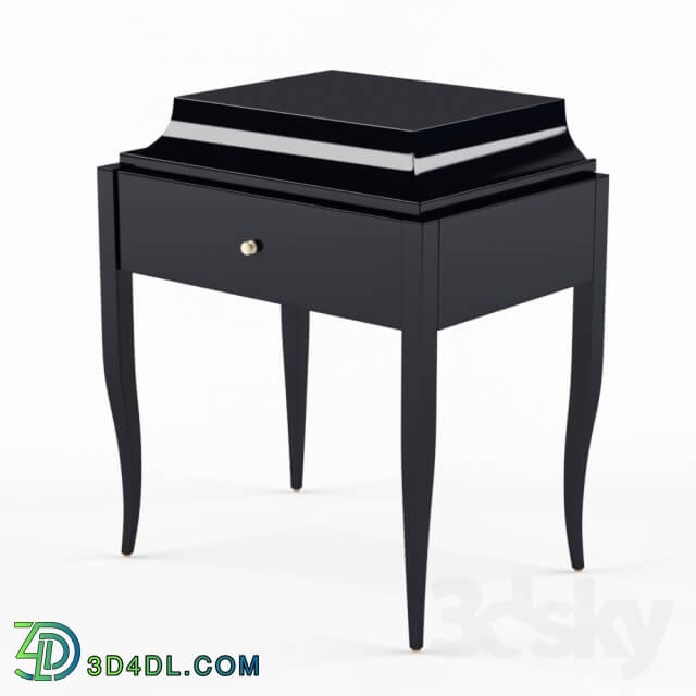 Sideboard _ Chest of drawer - Crystopher Guy Une petite side table