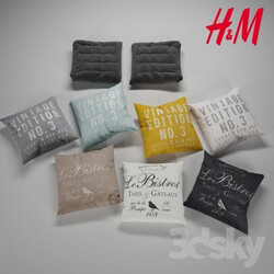 Pillows - H _amp_ M Vintage pillow set 