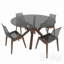Table _ Chair - A table set of classic Italian design_ consisting of a table and chairs Calligaris Mikado 