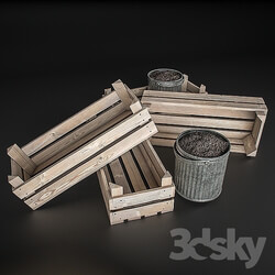 Miscellaneous - Wooden crates and pots 