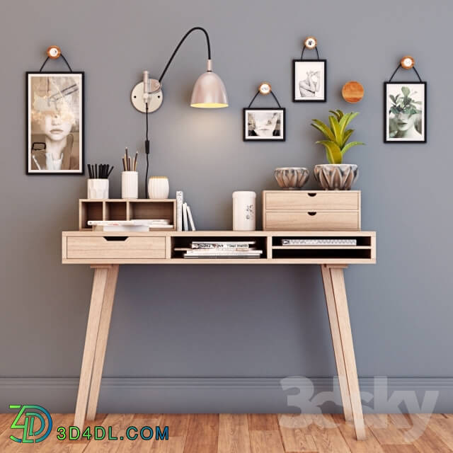 Table - Desktop with decor