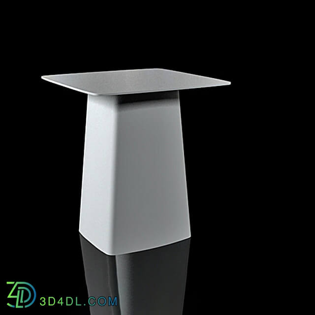 Designconnected Metal Side Table Medium