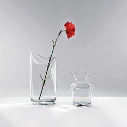 Designconnected Vases 