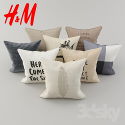 Cushions from H amp M Set 4 