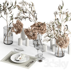 Table setting with dry plants 