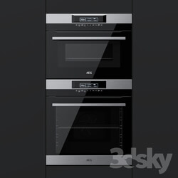 AEG an oven BPR742320M and a compact oven KMR761000M 