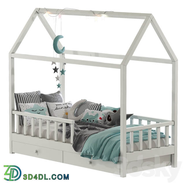 Childrens bed with columns 6