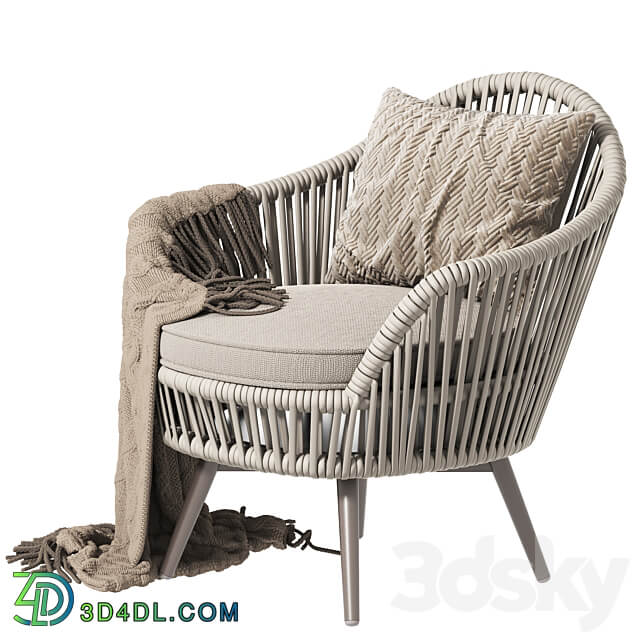 Daisy swivel club chair