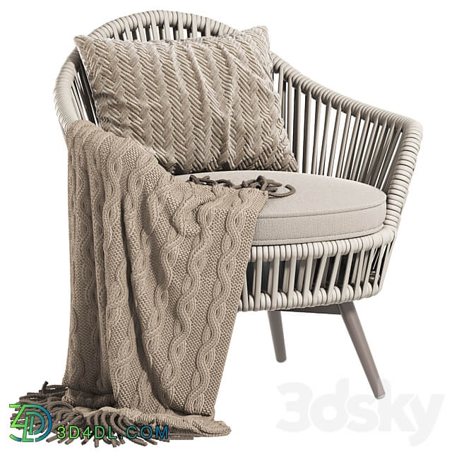 Daisy swivel club chair