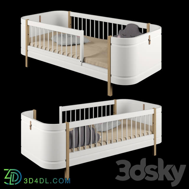 OLIVER FURNITURE Wood Mini Junior Bed