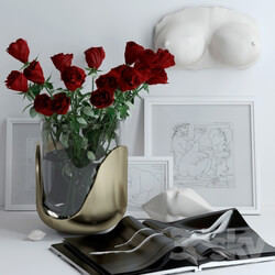 Set with roses marble bust and lips 