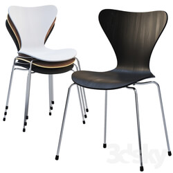 Fritz Hansen Series 7 chair 