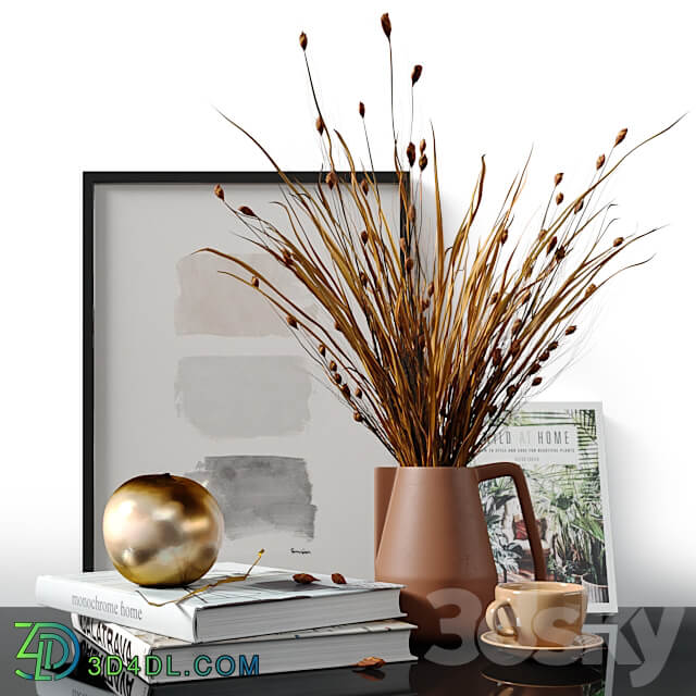 Decorative set with dried Bell Grass and Splinter Grass
