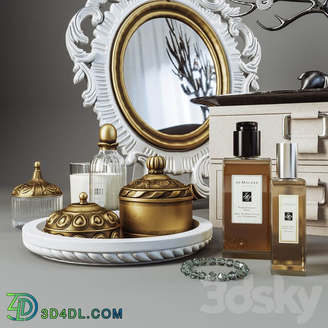 Decorative set for ladies dressing table