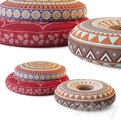 Poufs with oriental patterns 