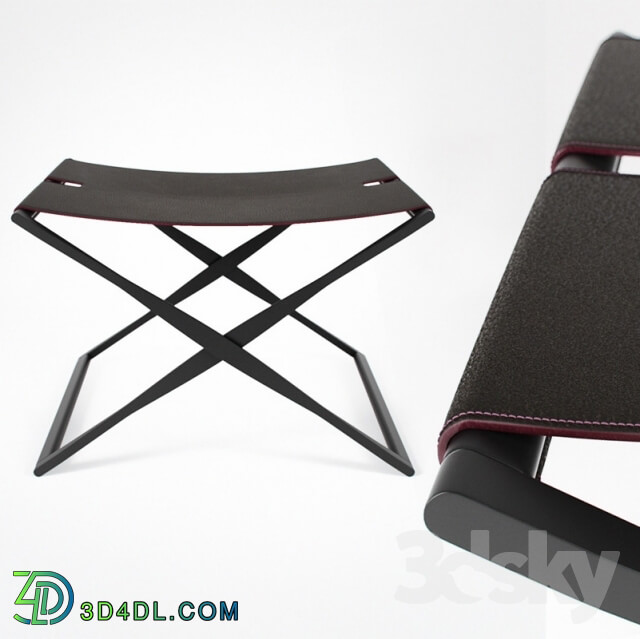 ROVER FOLDING STOOL