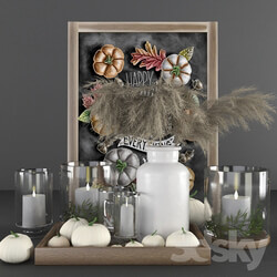 Decorative set with pumpkins 