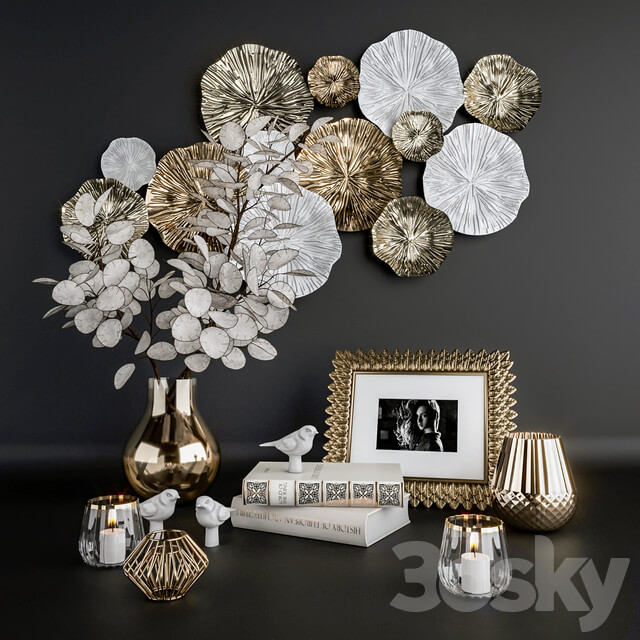Decorative set with Lunaria.