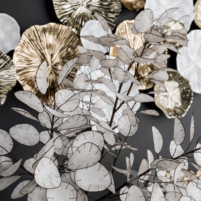 Decorative set with Lunaria.