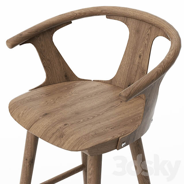 In Between SK9 Barstool