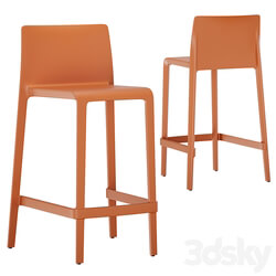 Bar stool VOLT 677 from PEDRALI 