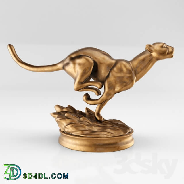 Sculpture - A bronze statue of a cheetah