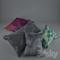 Pillows - 4 tri pillows 