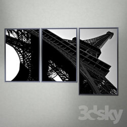 Frame - Photos of the Eiffel Tower in the frame 