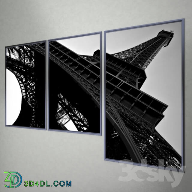 Frame - Photos of the Eiffel Tower in the frame