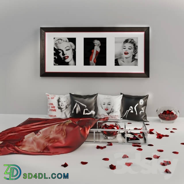 Other decorative objects - Decorative set _quot_Marilyn Monroe in red_quot_