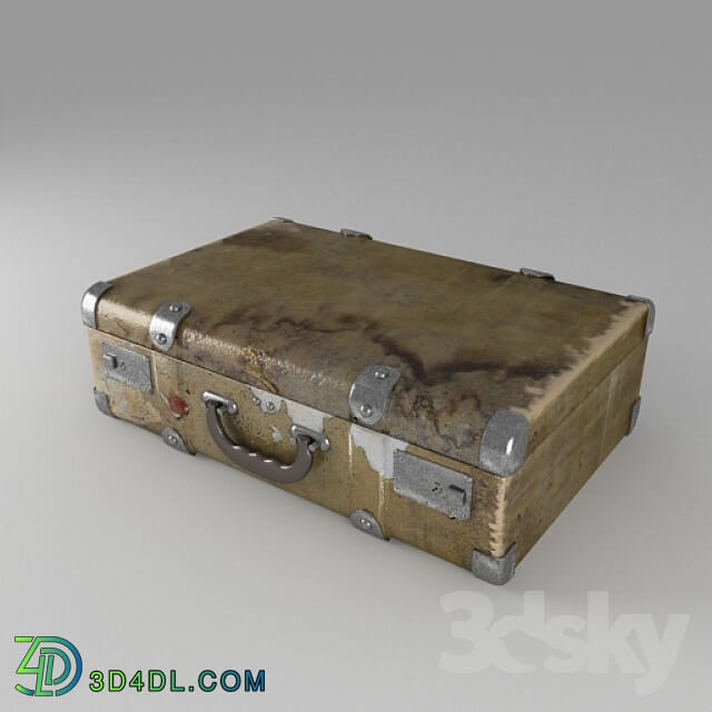 Miscellaneous - Old suitcase