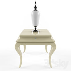 Table - Side table from the collection of Roma FRATELLI BARRI and décor from the collection of SMART 