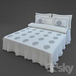 Bed - bedspread_ pillows 